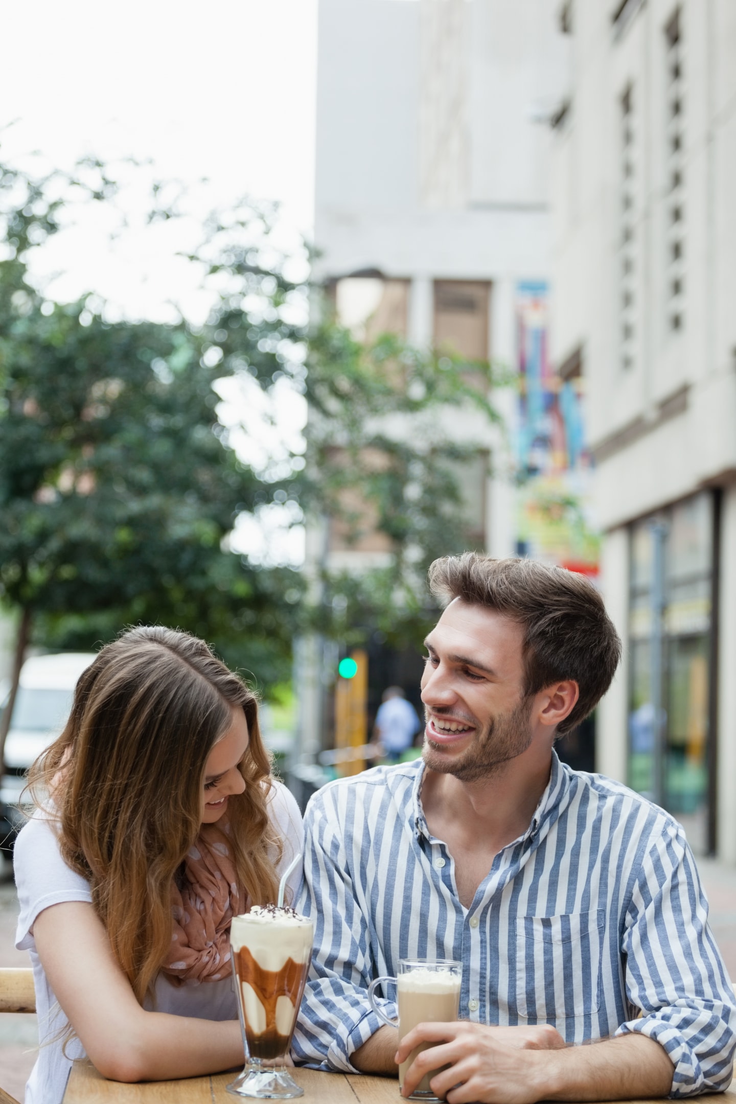 An illustration representing marriage therapy sessions successfully focused on resolving stonewalling in relationships.