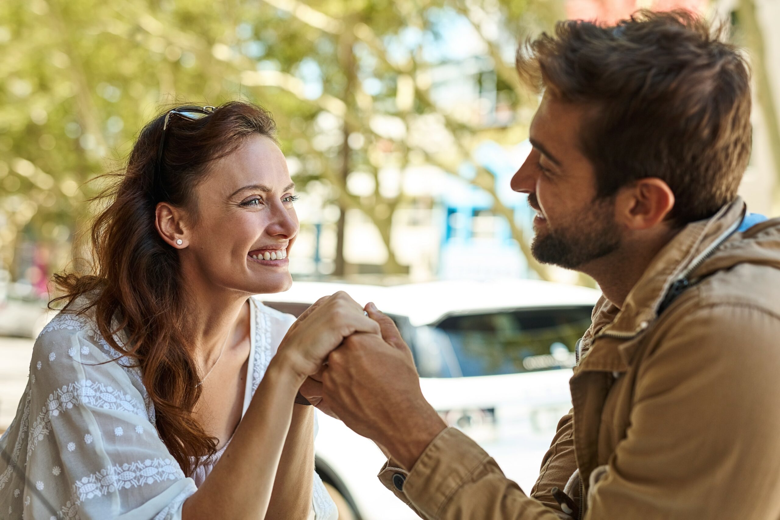 Image of happy couple getting through stonewalling in relationships.